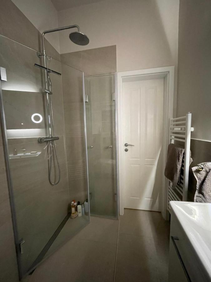 Séjour chez l'habitant Privates In Einem Gepflegten Neuss